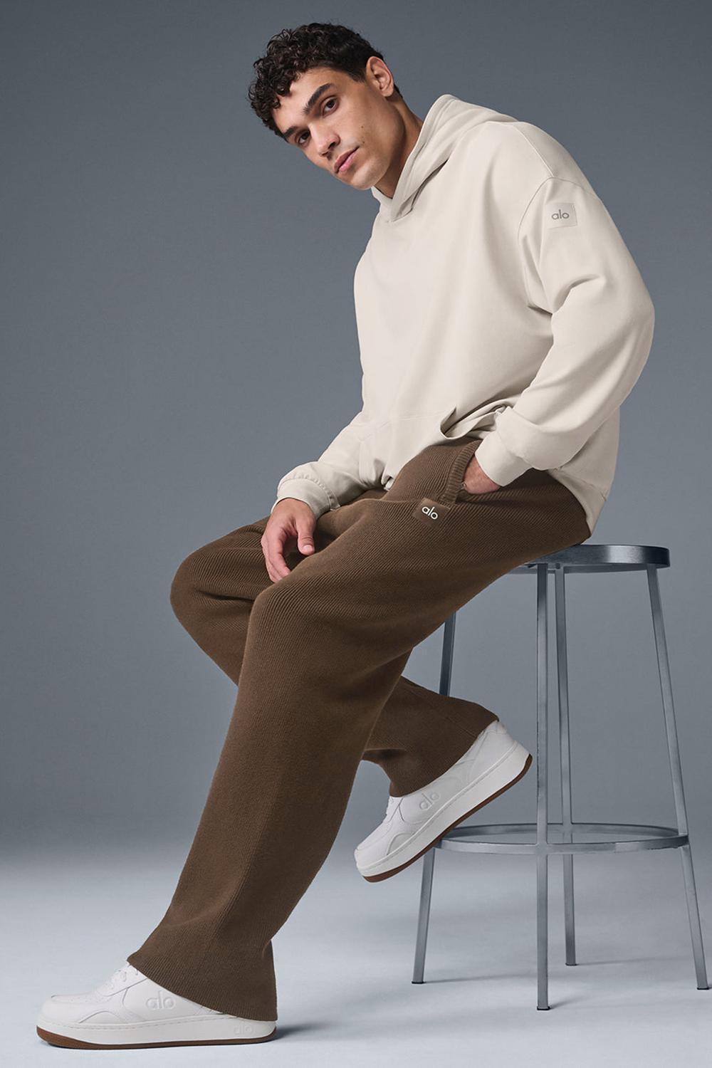 Alo Yoga Scholar Straight Leg Miesten Collegehousut Espresso | Suomi  2746-LETUR