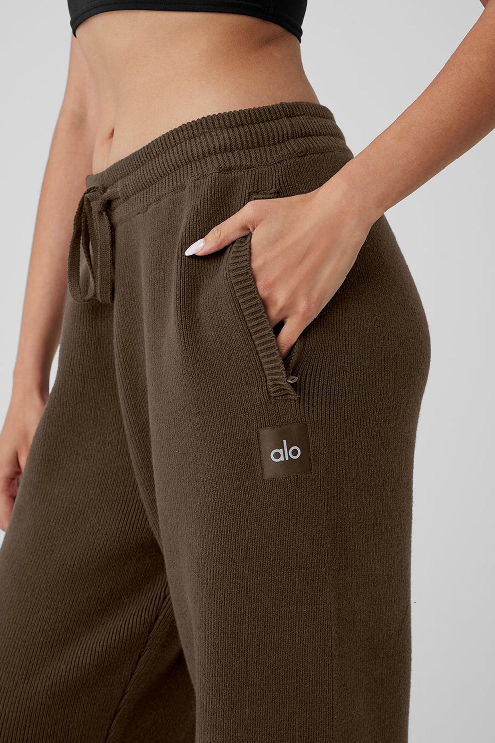 Alo Yoga Scholar Straight Leg Naisten Collegehousut Espresso | Suomi  3129-JDWZT