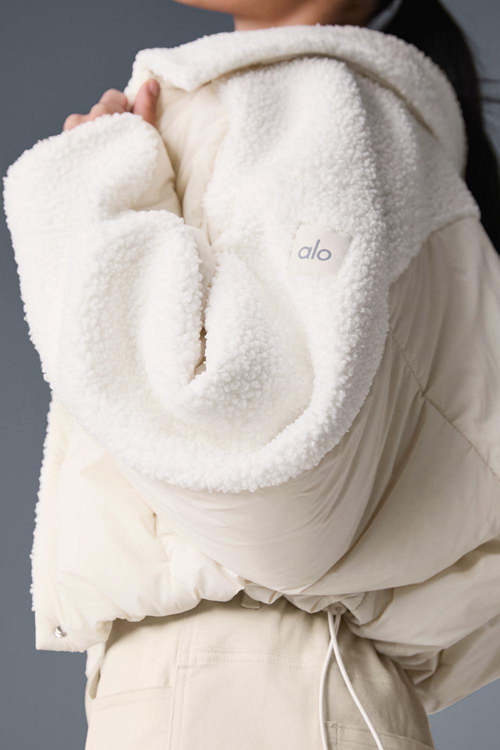 Alo Yoga Sherpa Cozy Escape Naisten Puffer Takki Ivory / Ivory | Suomi  8352-NWJOX