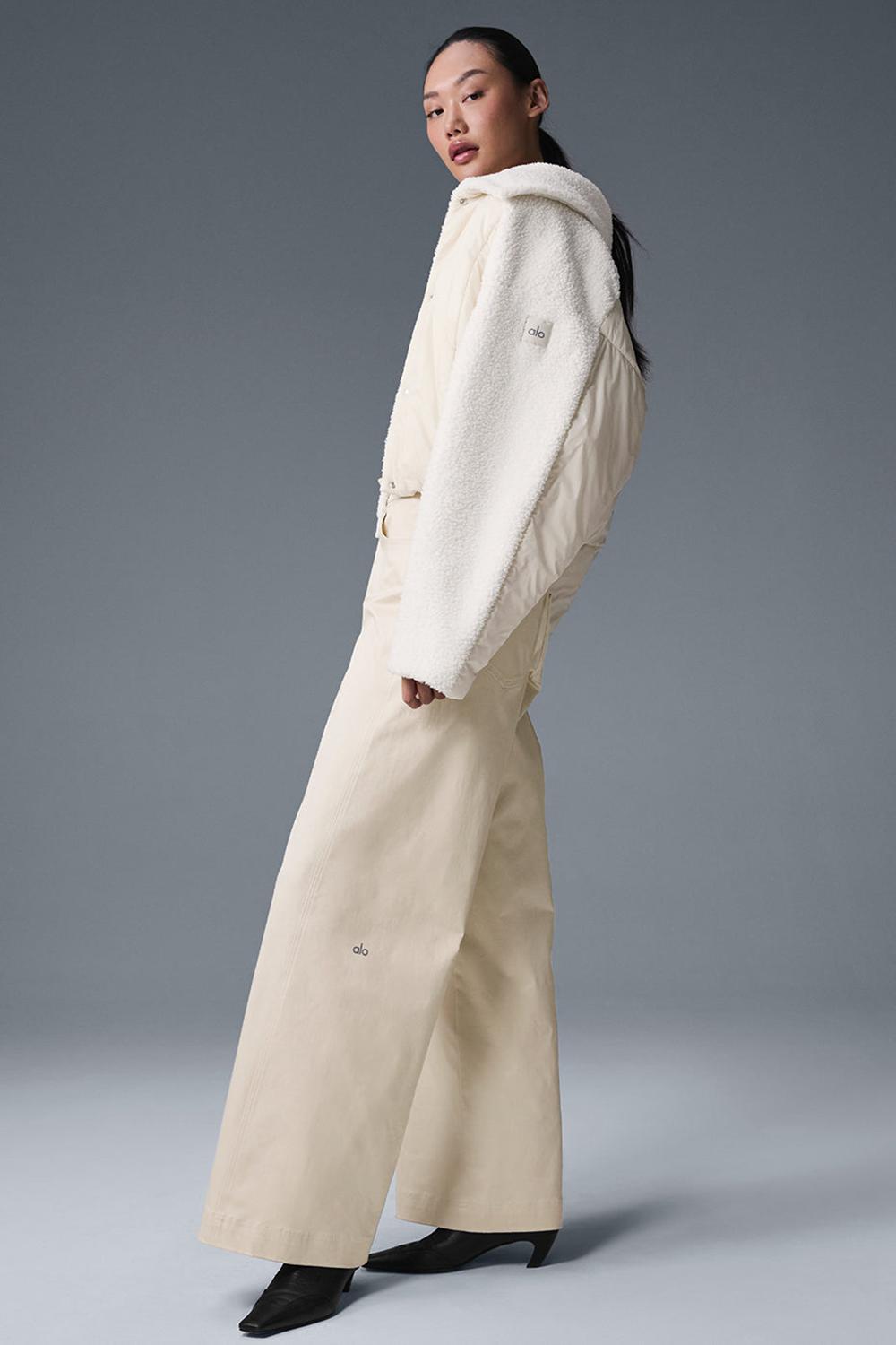 Alo Yoga Sherpa Cozy Escape Naisten Puffer Takki Ivory / Ivory | Suomi  8352-NWJOX