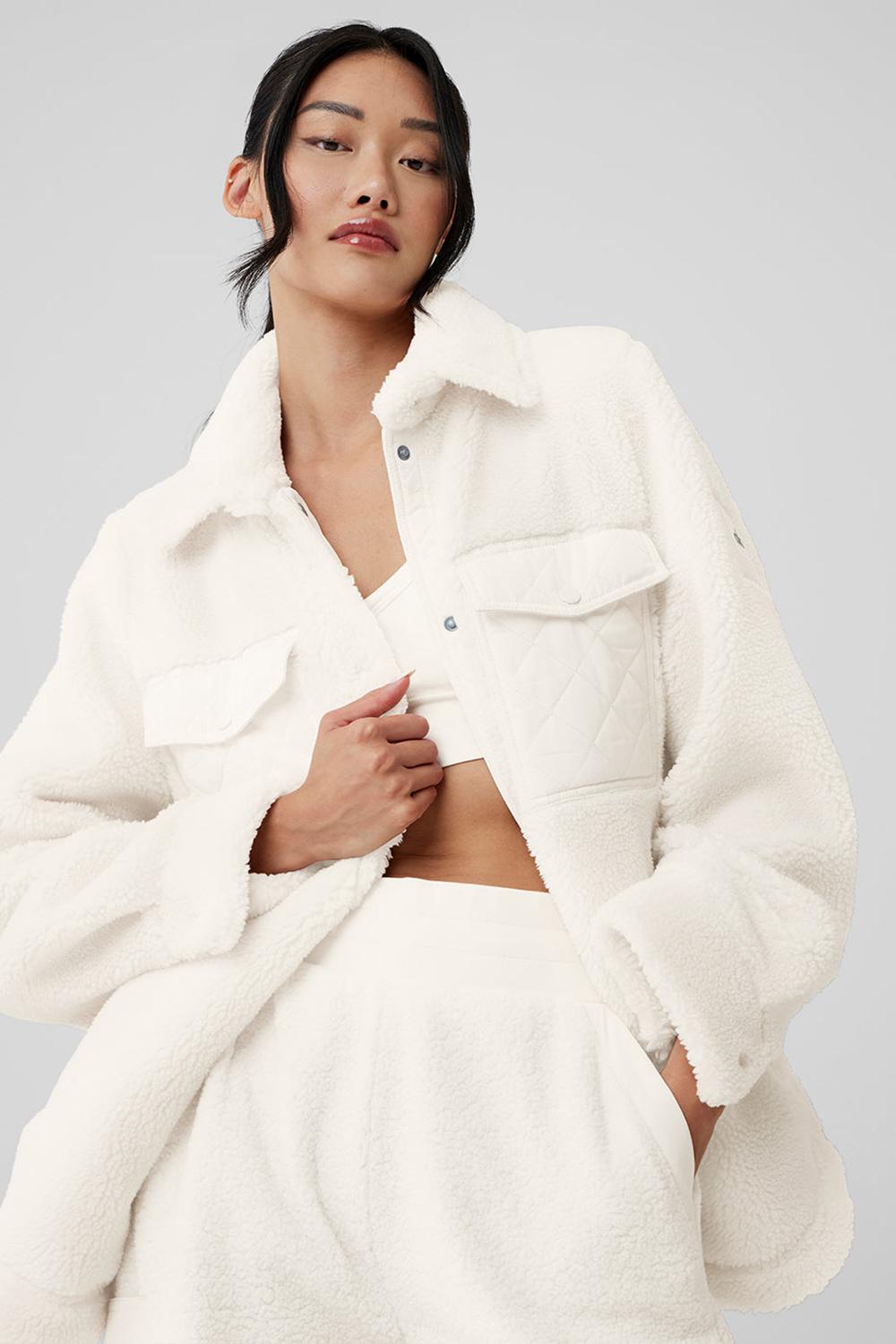 Alo Yoga Sherpa Edge Shacket Naisten Takit Ivory | Suomi  2681-VGWKT