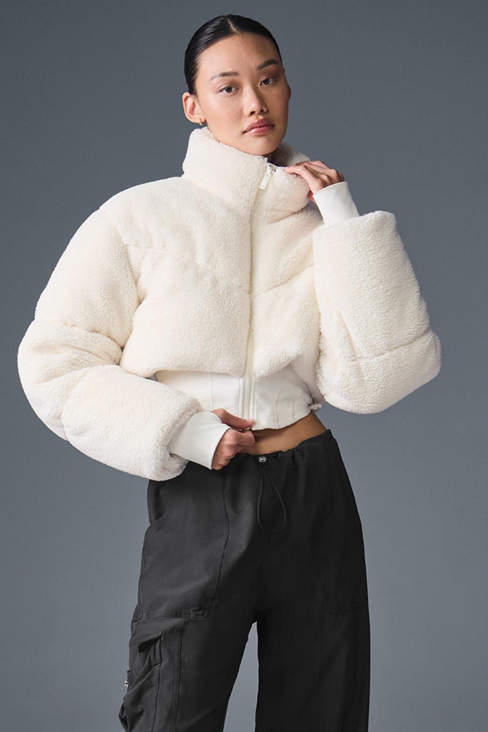 Alo Yoga Sherpa Main Act Corset Naisten Puffer Takki Ivory | Suomi  3281-LABGM