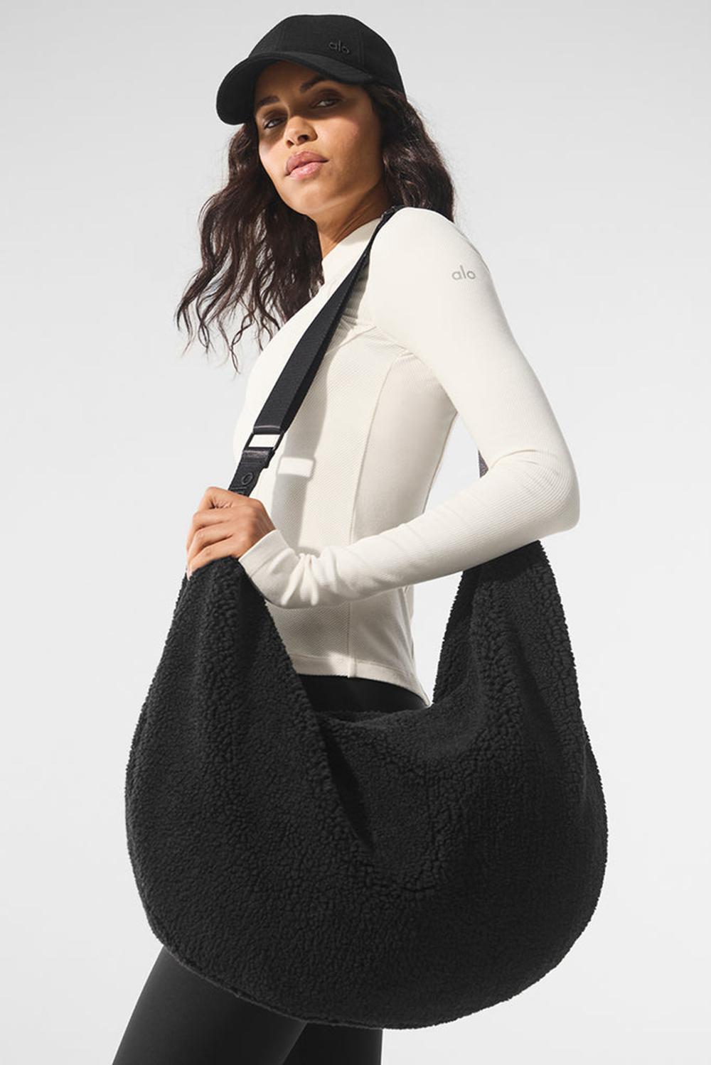 Alo Yoga Sherpa Om The Go Naisten Sling Laukku Mustat | Suomi  4297-QMKFH