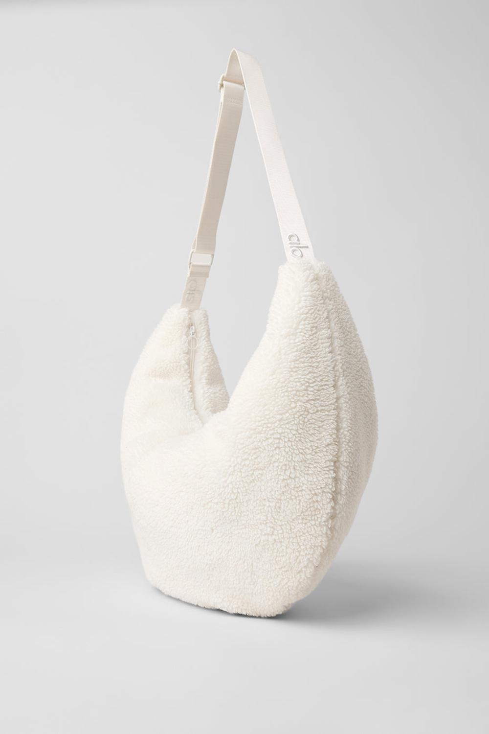 Alo Yoga Sherpa Om The Go Naisten Sling Laukku Ivory | Suomi  8492-HRKUJ