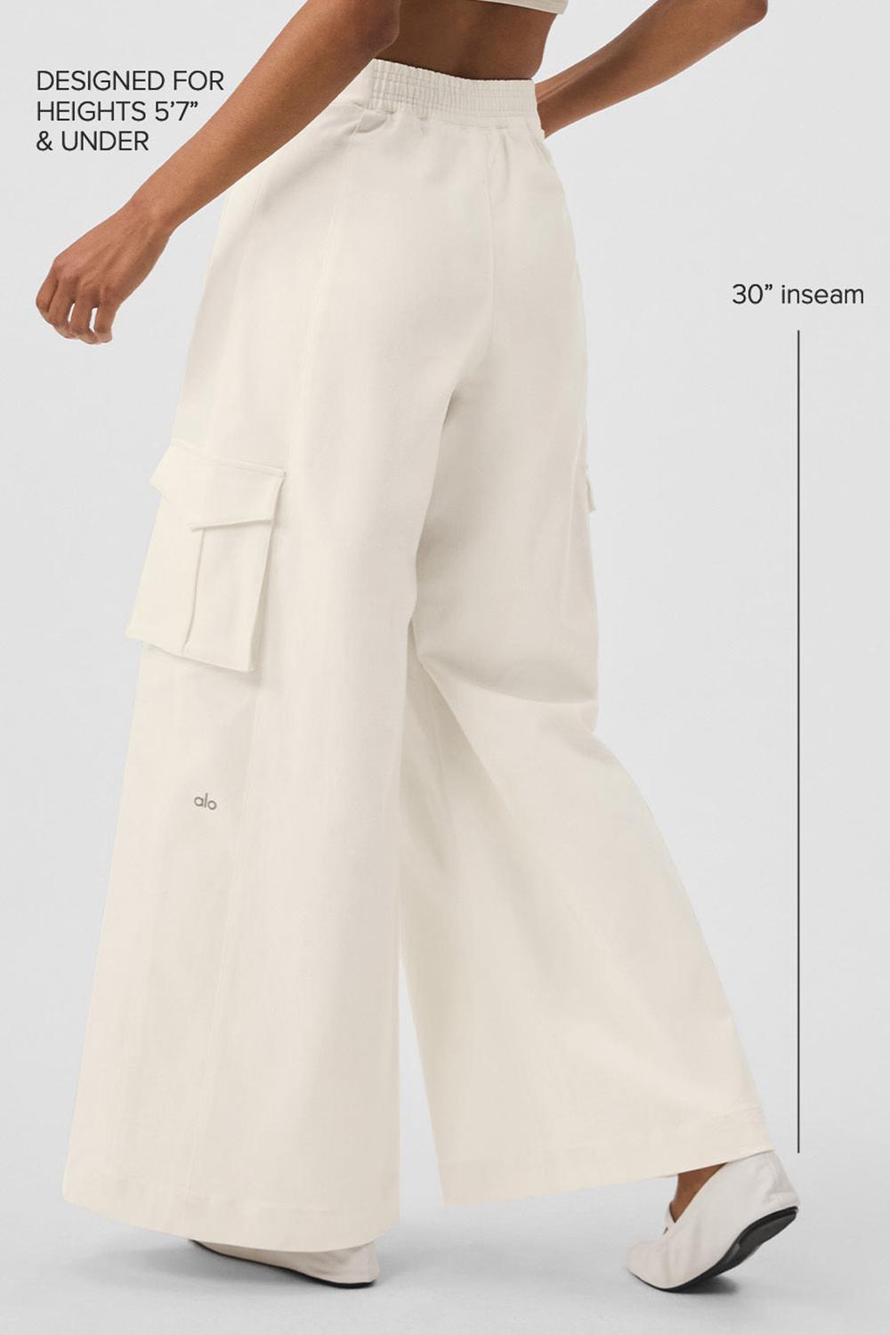 Alo Yoga Show Off Cargo Wide Leg (Regular) Naisten Housut Ivory | Suomi  8062-LAZUQ