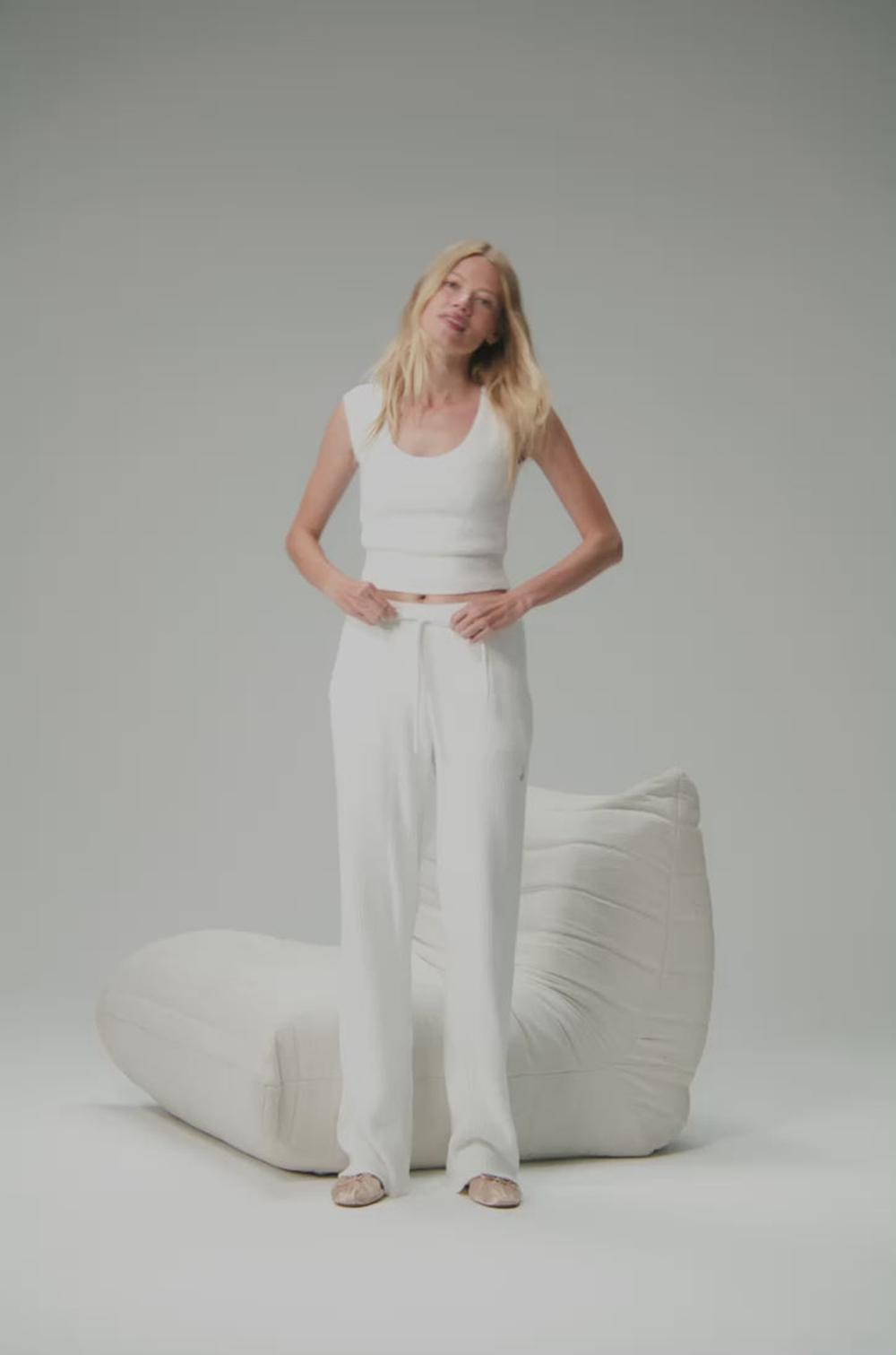 Alo Yoga Snuggle Up Sweater High-Waist Wide Leg Naisten Housut Ivory | Suomi  0745-TXIWK