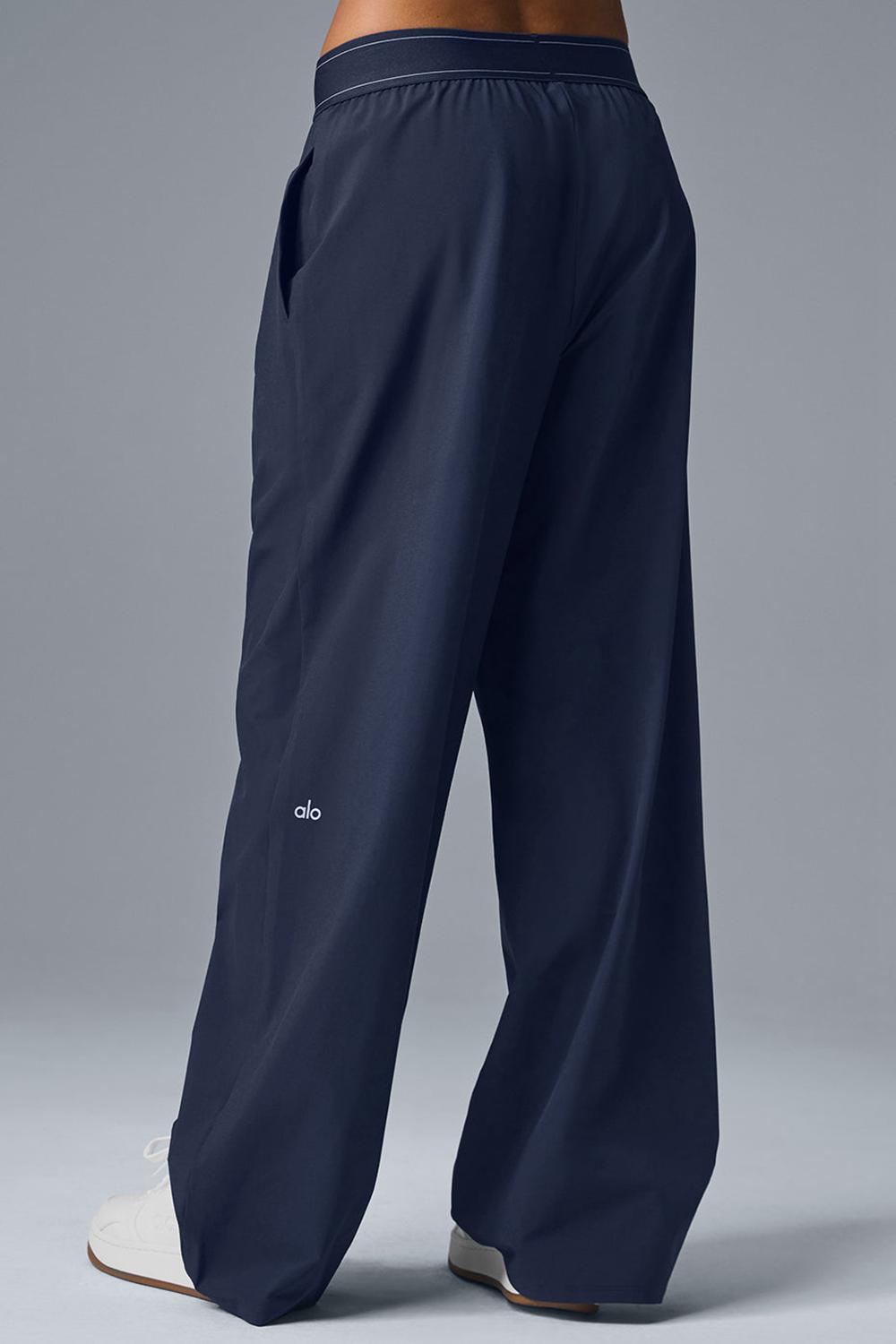 Alo Yoga Suit Up (Regular) Naisten Housut Laivastonsininen | Suomi  6931-IJTQP