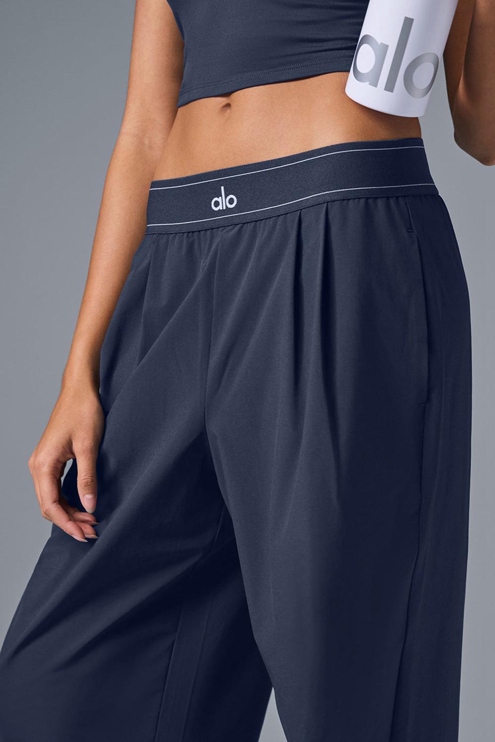 Alo Yoga Suit Up (Regular) Naisten Housut Laivastonsininen | Suomi  6931-IJTQP
