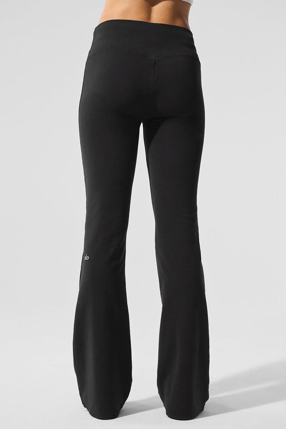 Alo Yoga Sway Bootcut Naisten Collegehousut Mustat | Suomi  6918-GPYMX