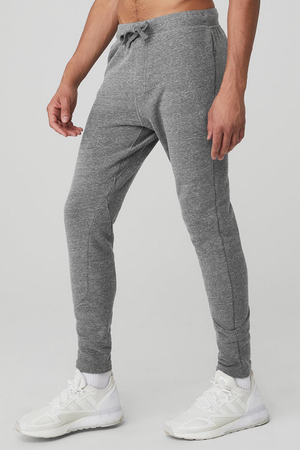 Alo Yoga The Triumph Miesten Collegehousut Harmaat | Suomi  9816-UPWIZ
