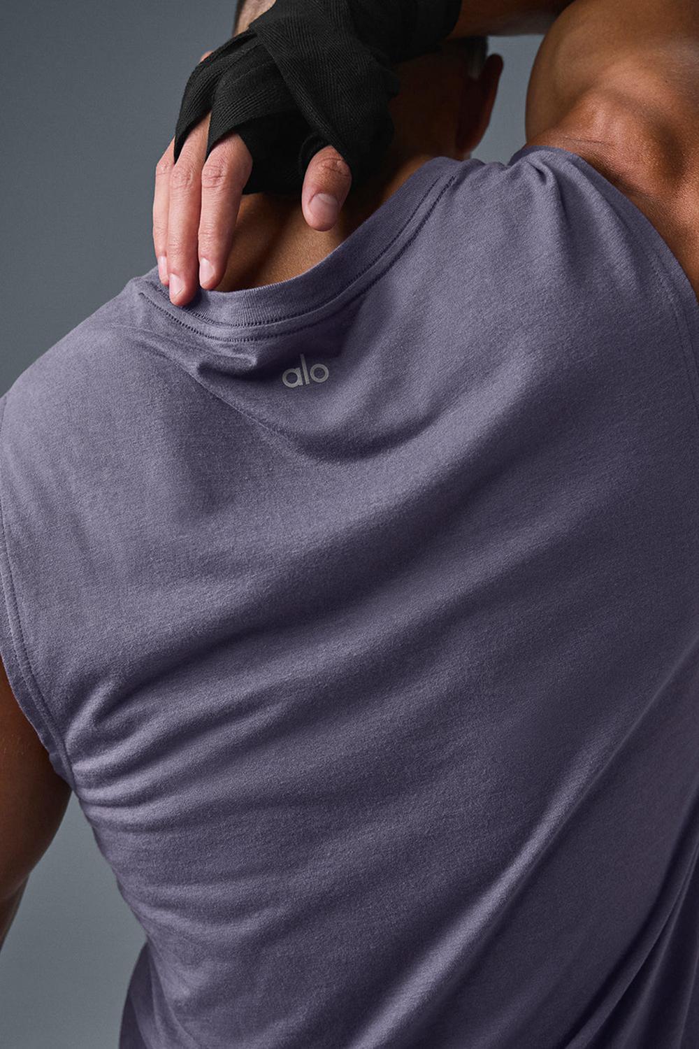 Alo Yoga The Triumph Muscle Miesten Juoksupaidat Italian Plum | Suomi  7250-TDJVO
