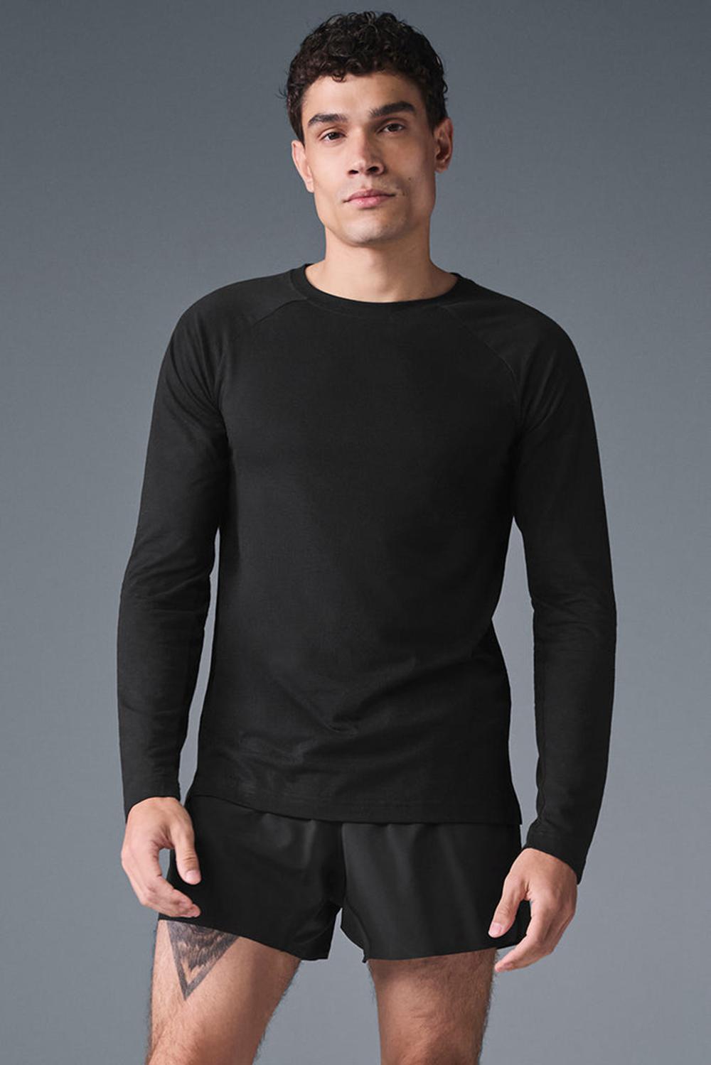 Alo Yoga Triumph Long Sleeve Miesten Juoksupaidat Mustat | Suomi  1634-XYZNF