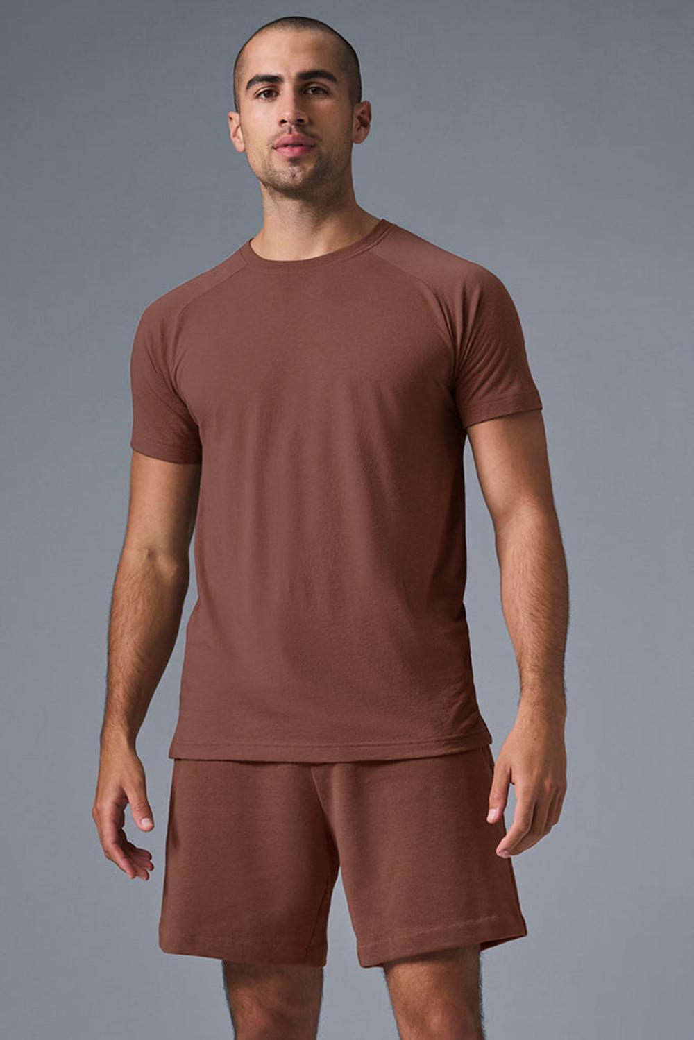 Alo Yoga Triumph Raglan Miesten Juoksupaidat Chestnut | Suomi  7145-DROIK