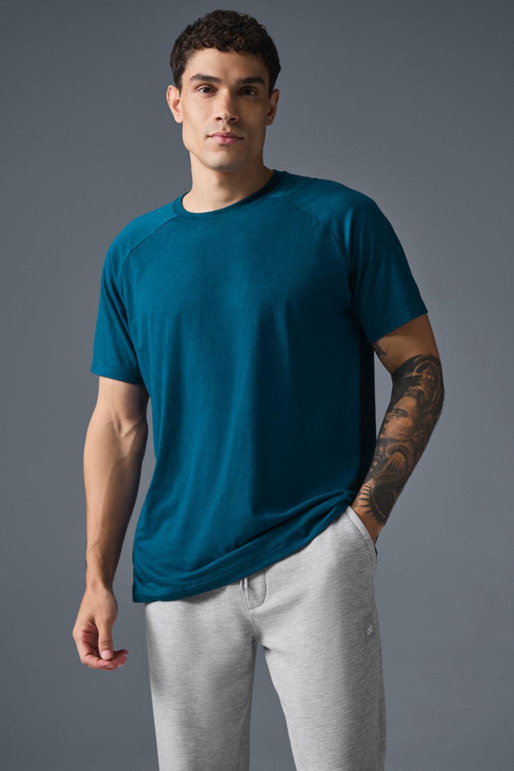 Alo Yoga Triumph Raglan Miesten Juoksupaidat Sininen | Suomi  3820-FWTDM