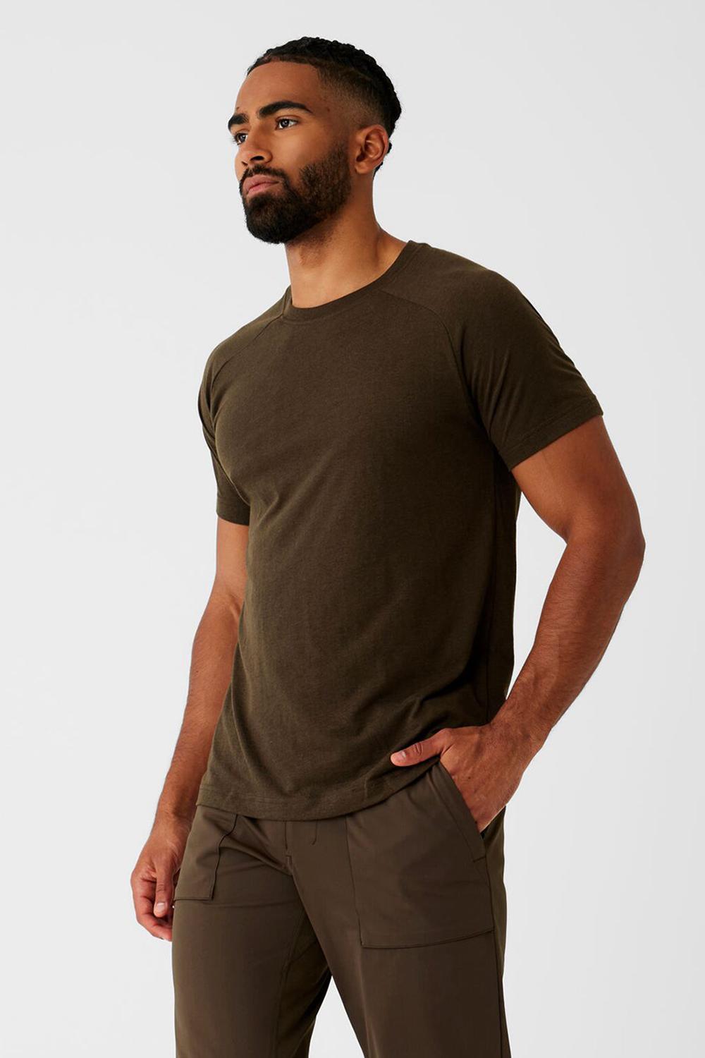 Alo Yoga Triumph Raglan Miesten Juoksupaidat Espresso | Suomi  6157-TISYG