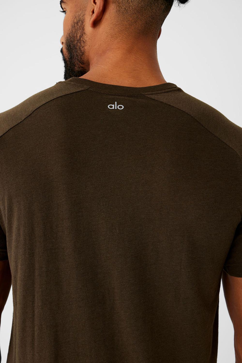Alo Yoga Triumph Raglan Miesten Juoksupaidat Espresso | Suomi  6157-TISYG