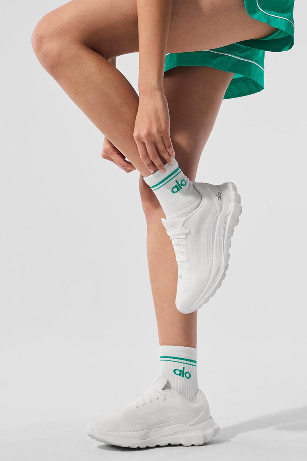 Alo Yoga Unisex Half-Crew Throwback Naisten Sukat Valkoinen Vihreä | Suomi  4250-HLVBQ