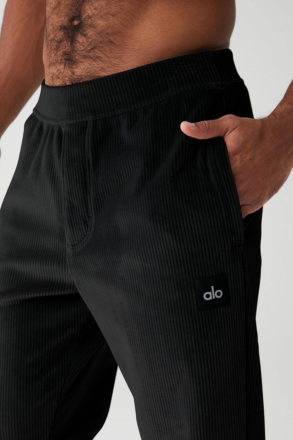 Alo Yoga Velour Baller Miesten Housut Mustat | Suomi  6129-FTIBZ