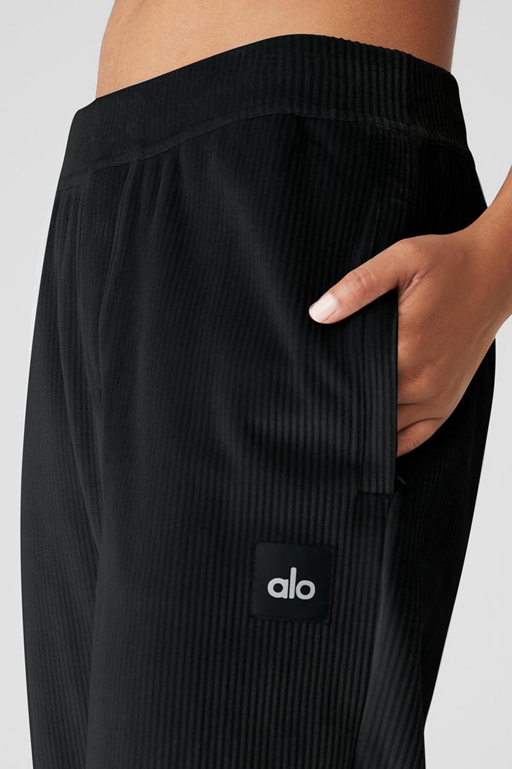 Alo Yoga Velour Baller Naisten Housut Mustat | Suomi  5798-PQHZW