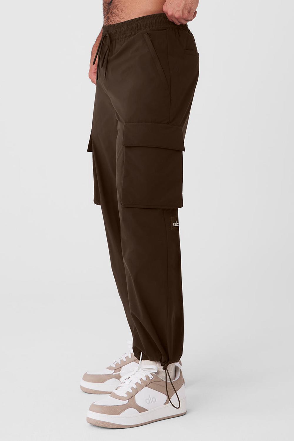 Alo Yoga Voyage Utility Cargo Miesten Housut Espresso | Suomi  7341-ONYVK