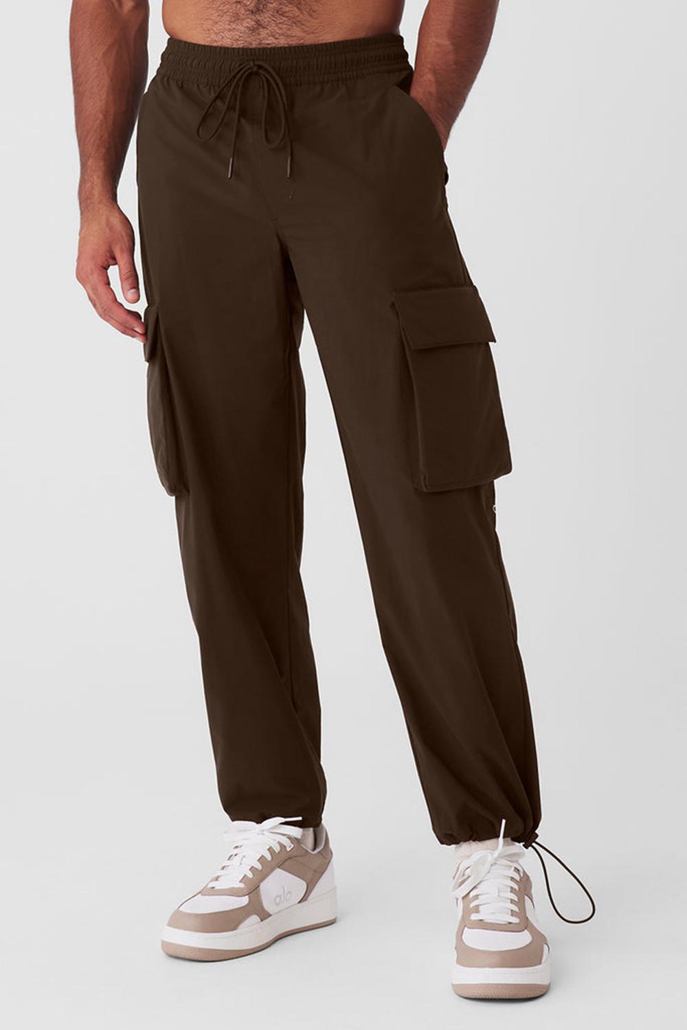Alo Yoga Voyage Utility Cargo Miesten Housut Espresso | Suomi  7341-ONYVK