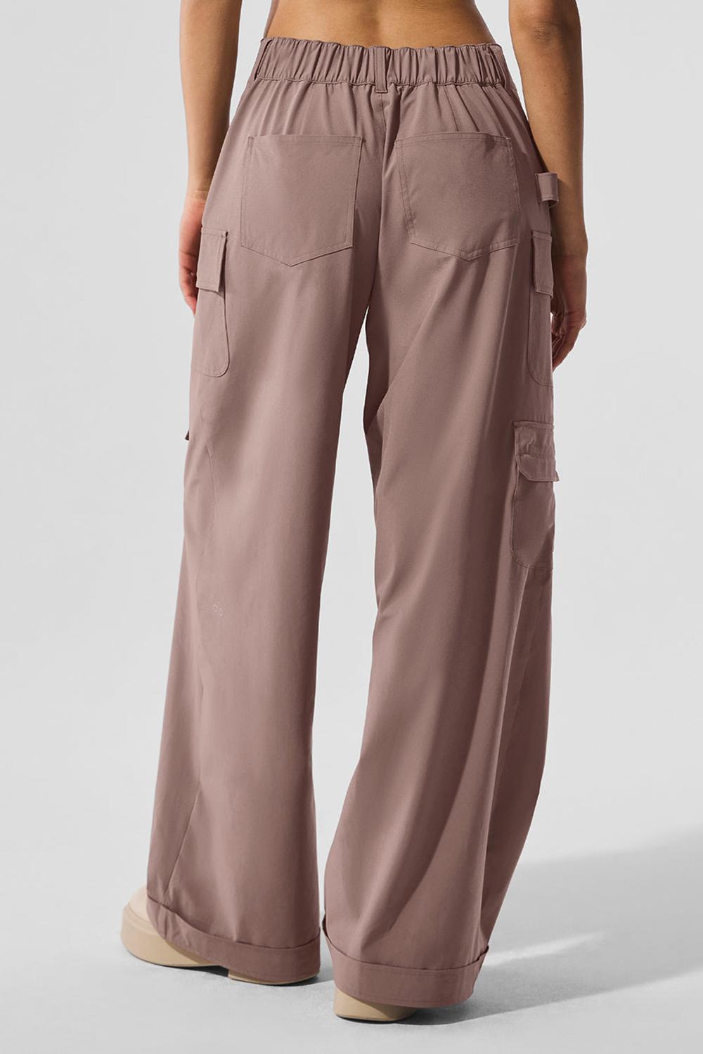 Alo Yoga Workwear Cargo Naisten Housut Mushroom | Suomi  0486-EGWZL